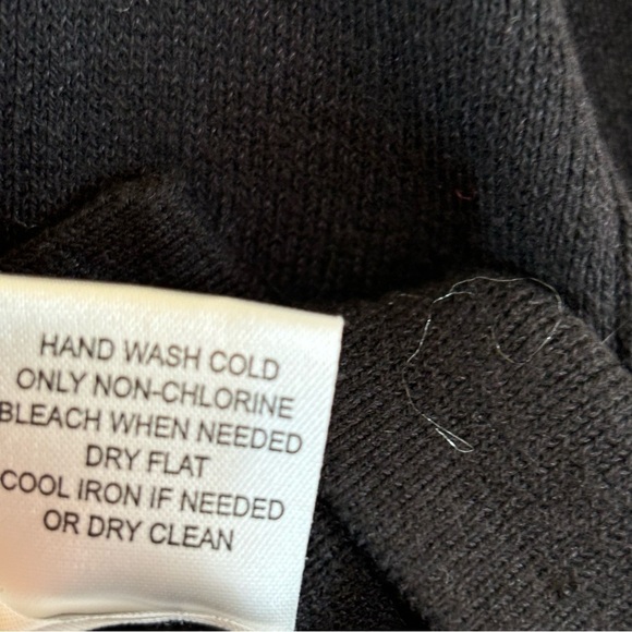 dh New York x Anthropology M NWT Black Crop Sweater Jacket - Picture 8 of 10